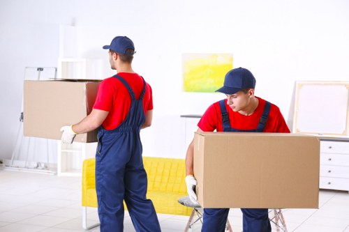 Moving van service in Bayswater for residential and commercial relocations