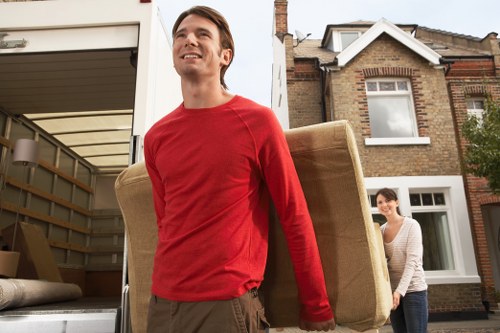 Booking and payment terms for a van transport service