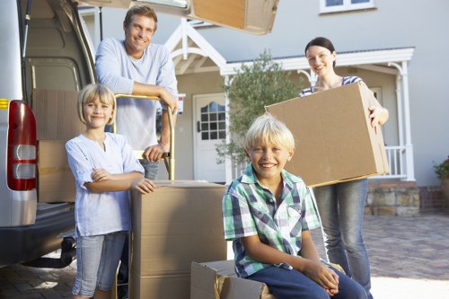 Commercial packing and unpacking assistance for a Bayswater business